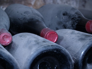 Les bouteilles de vin bien conserves en cave pour les ftes