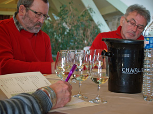 Coffret cadeau dégustation de vin au domaine à Chablis, Bourgogne