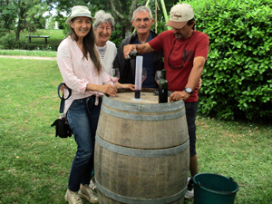 Une Journée Vinification à Saint-Emilion pour découvrir l’art de faire du vin. 
